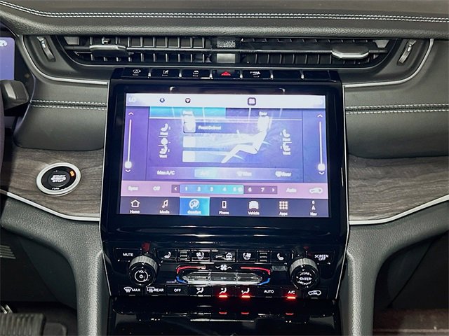 New 2025 Jeep Grand Cherokee L Limited image 8