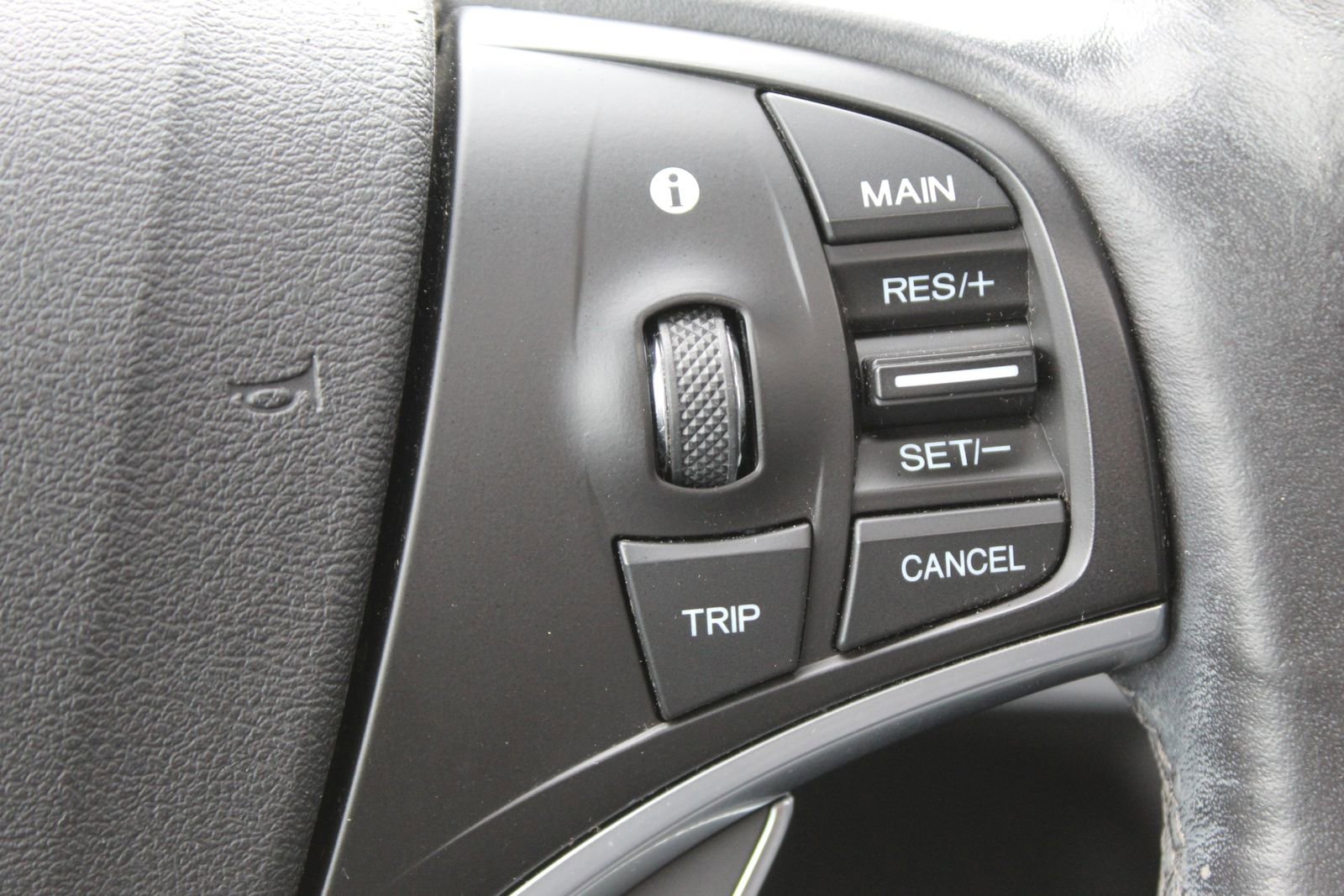 Used 2017 Acura MDX SH-AWD image 25