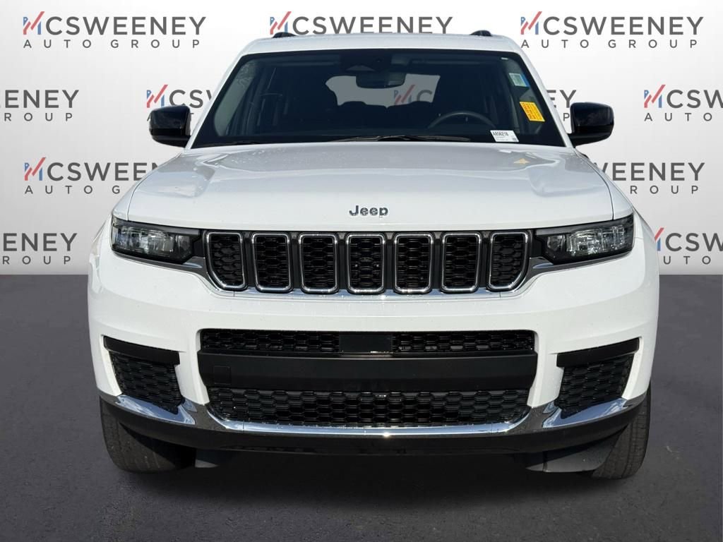 Used 2023 Jeep Grand Cherokee L Laredo RWD image 8