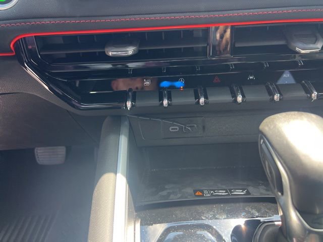 Used 2024 Chevrolet Colorado Z71 w/ Z71 Convenience Package 2 image 45