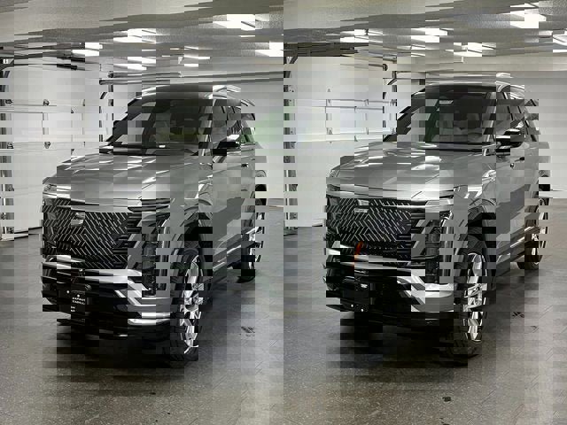 New 2026 Cadillac Vistiq Luxury w/ LPO, Floor Liner Package