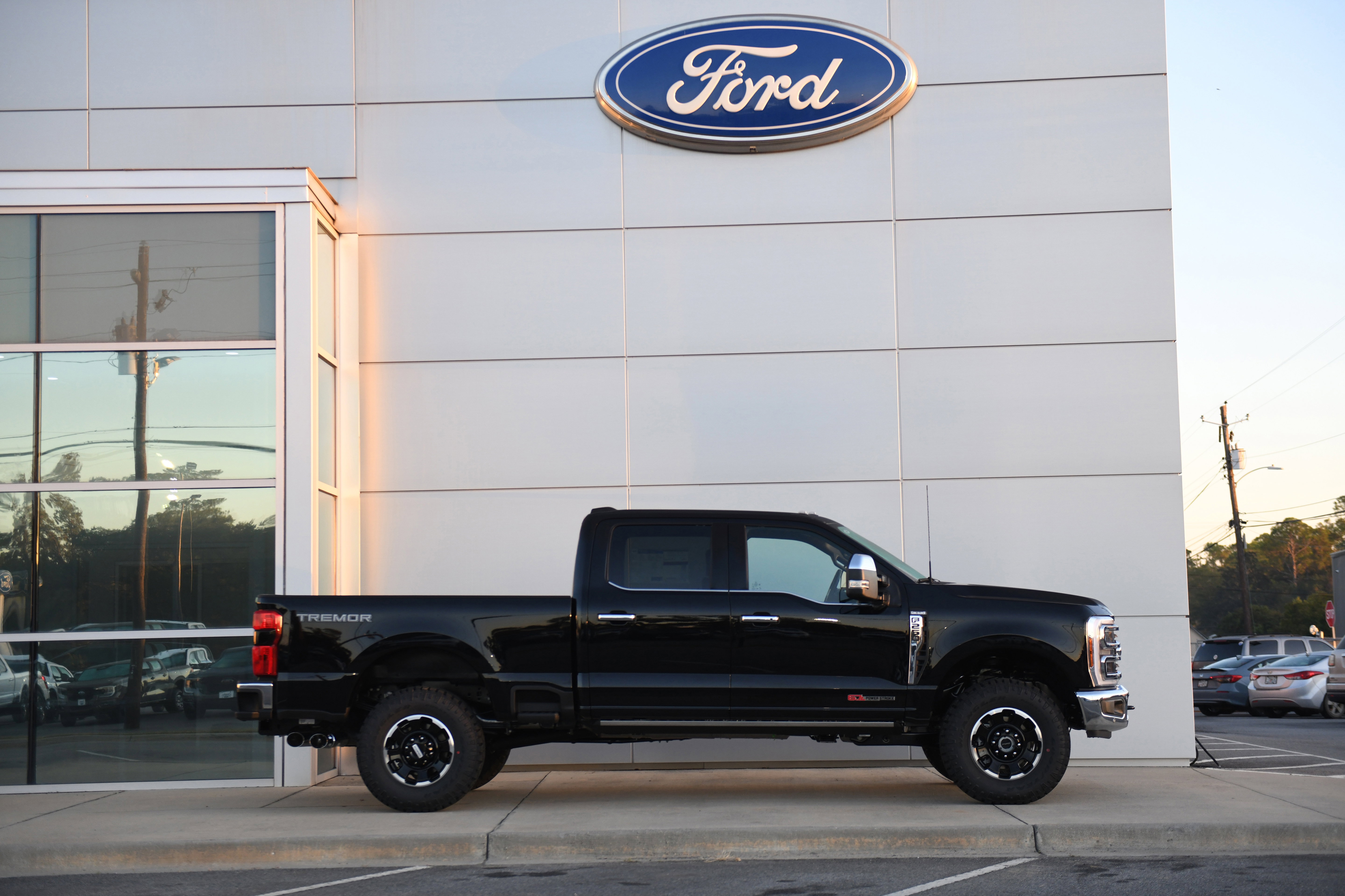 New 2026 Ford F250 King Ranch w/ Tremor Off-Road Package image 2