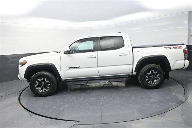 Used 2020 Toyota Tacoma TRD Off-Road image 4