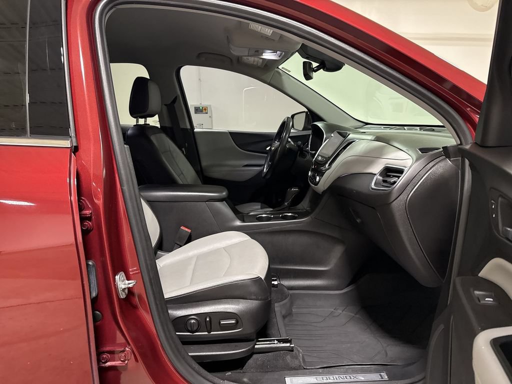 Used 2020 Chevrolet Equinox Premier AWD/4WD image 21