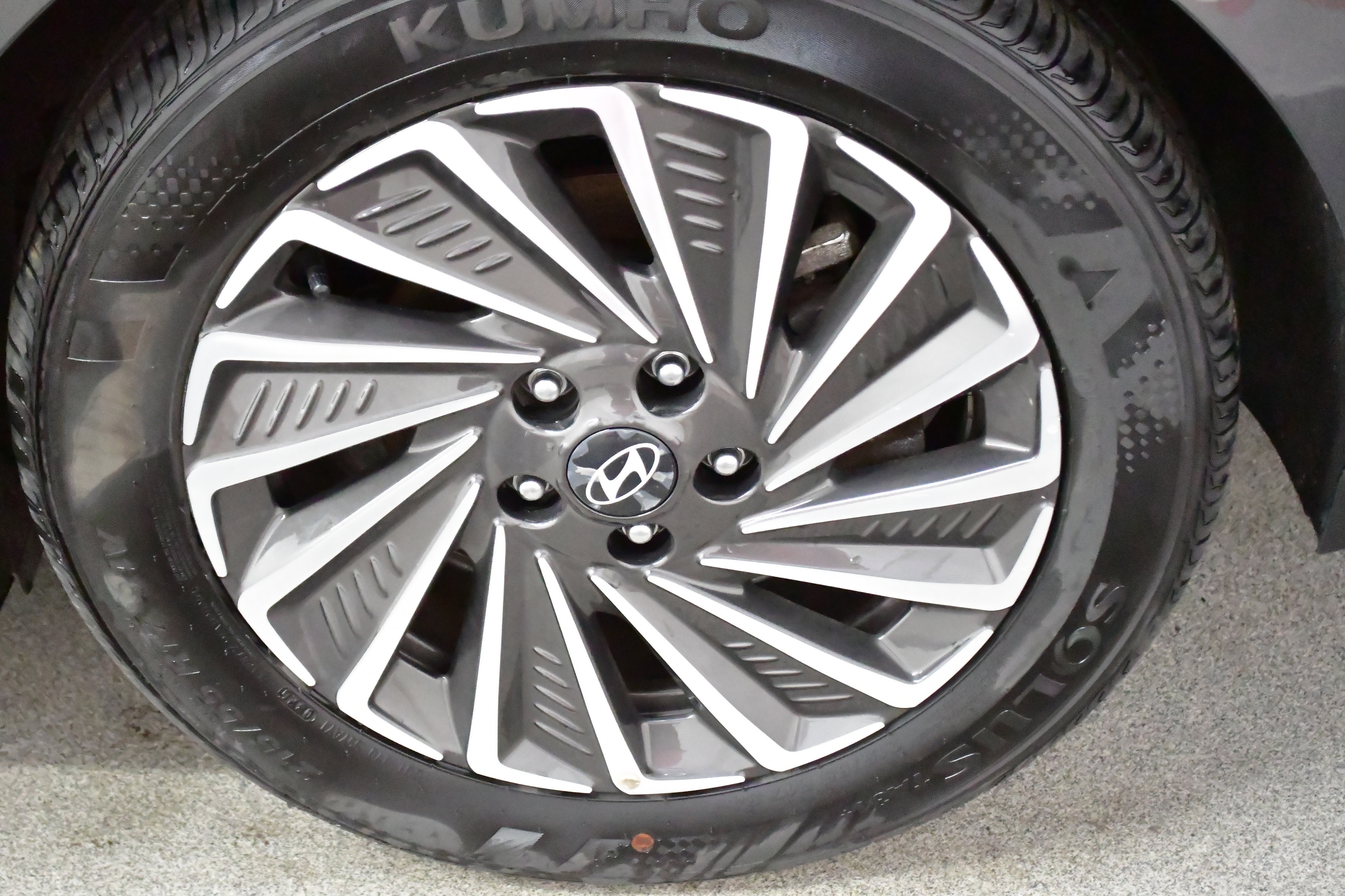 Used 2025 Hyundai Sonata SEL FWD image 33