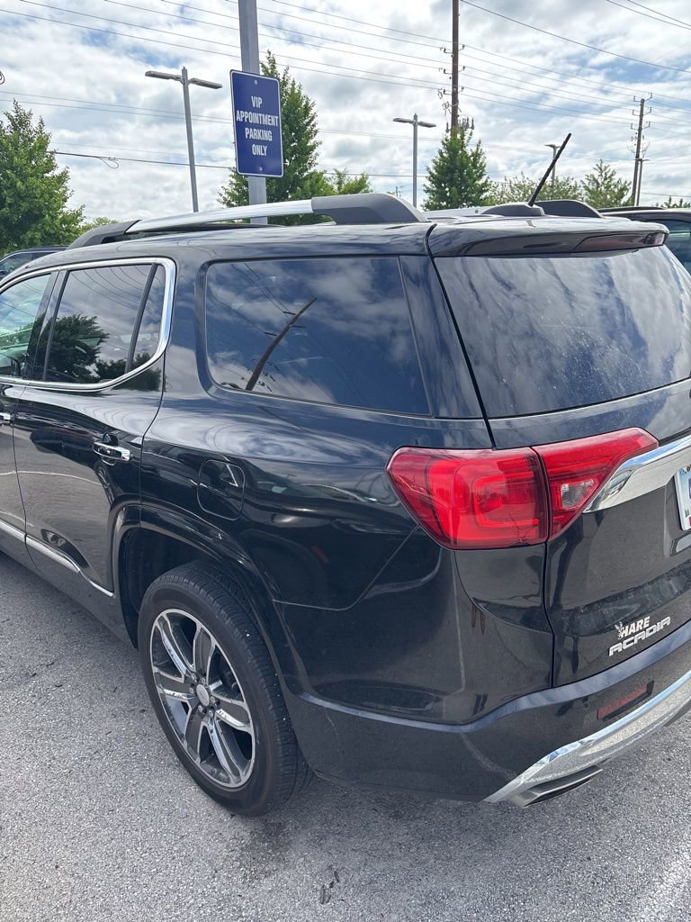Used 2017 GMC Acadia Denali w/ Technology Package AWD/4WD image 3