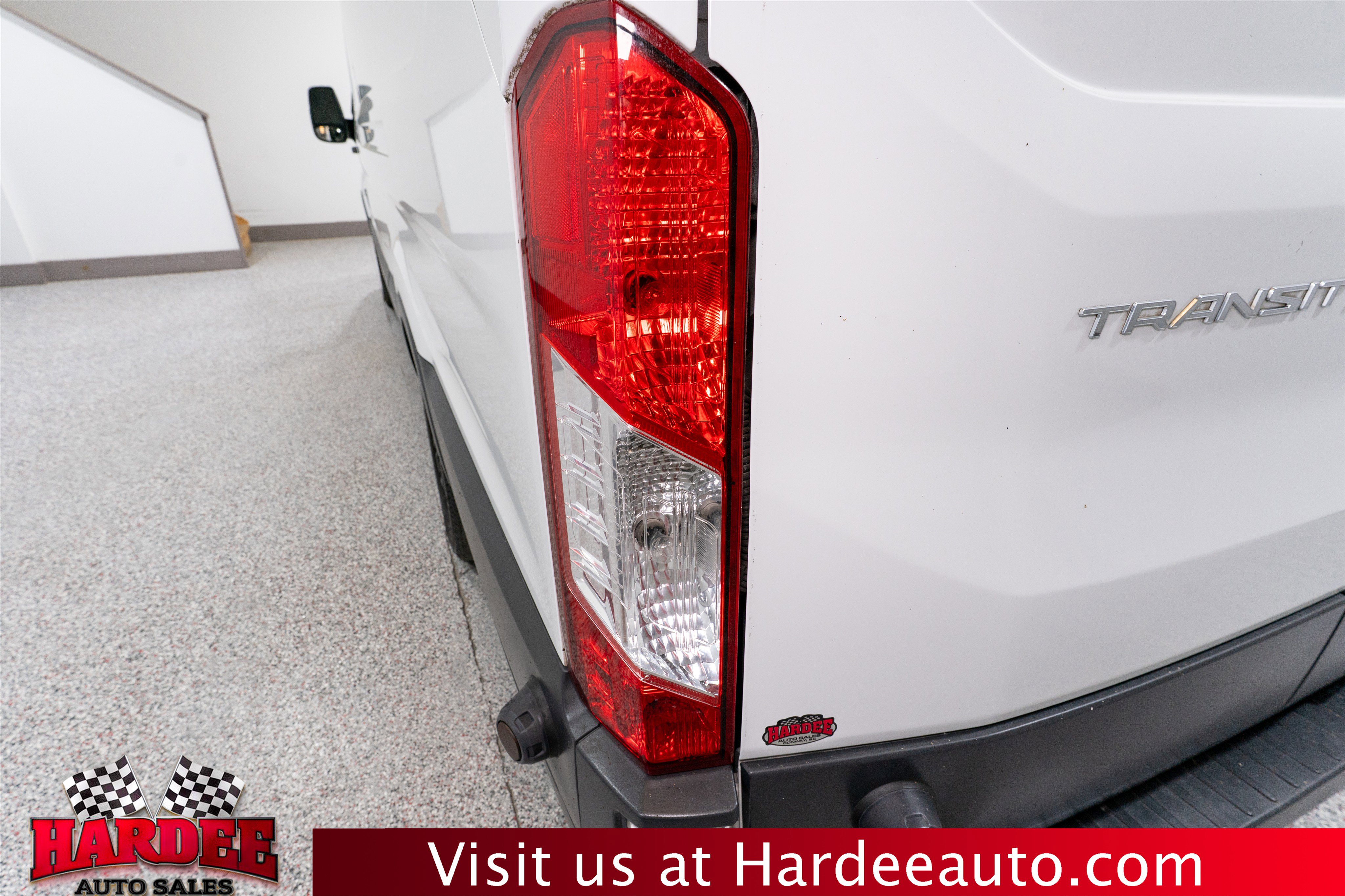 Used 2018 Ford Transit 350 148 High Roof Extended image 9