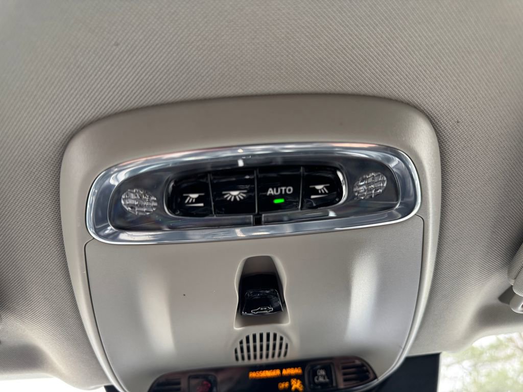 Used 2020 Volvo XC90 T6 Momentum w/ Protection Package Premier image 32