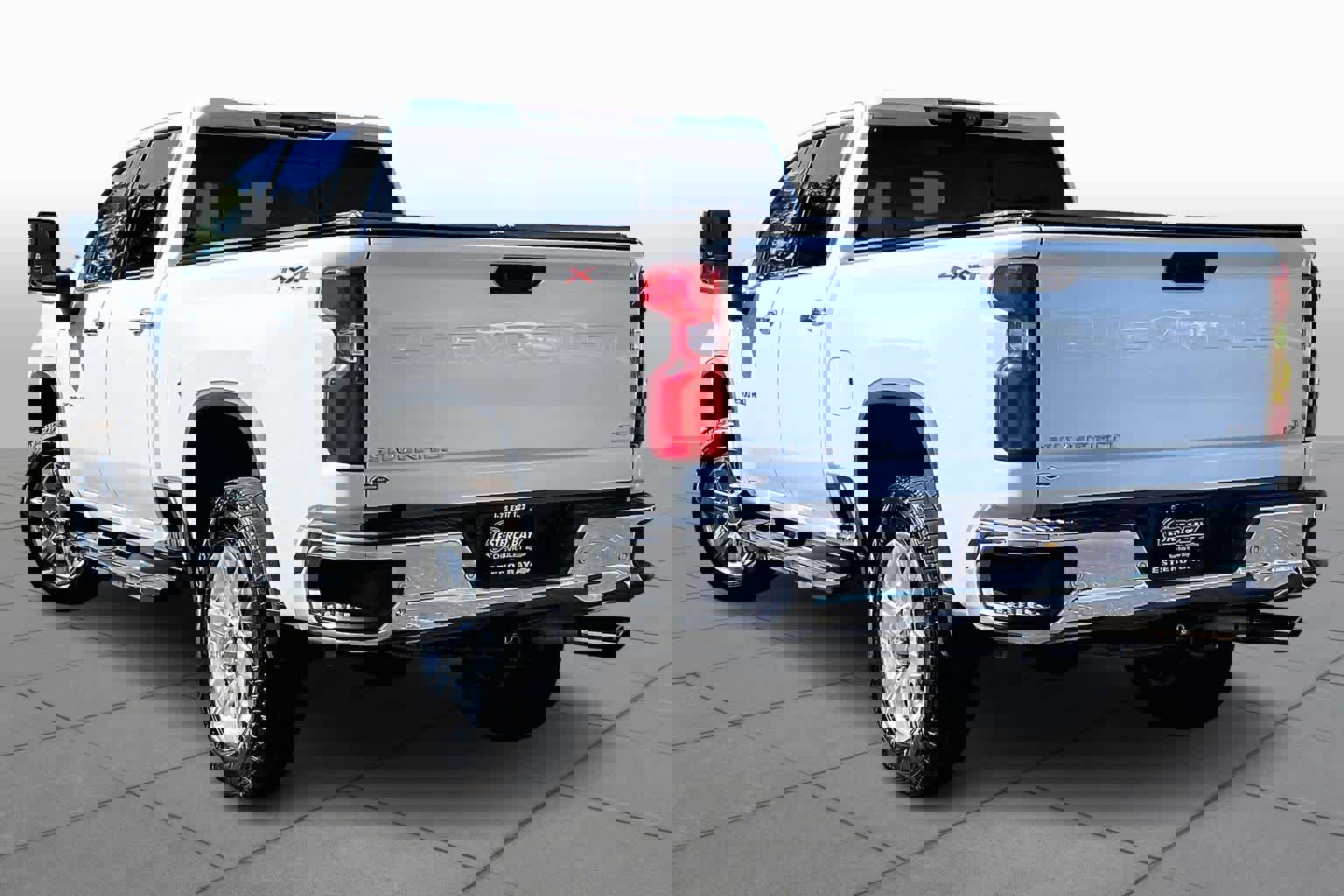 Used 2020 Chevrolet Silverado 2500 LTZ w/ LTZ Premium Package image 11