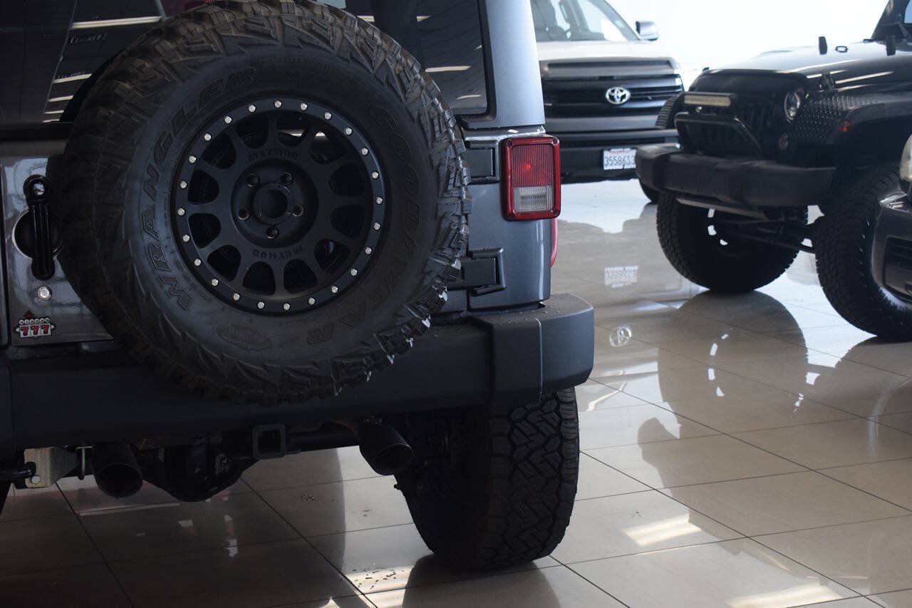 Used 2014 Jeep Wrangler Sport w/ Quick Order Package 24S AWD/4WD image 30