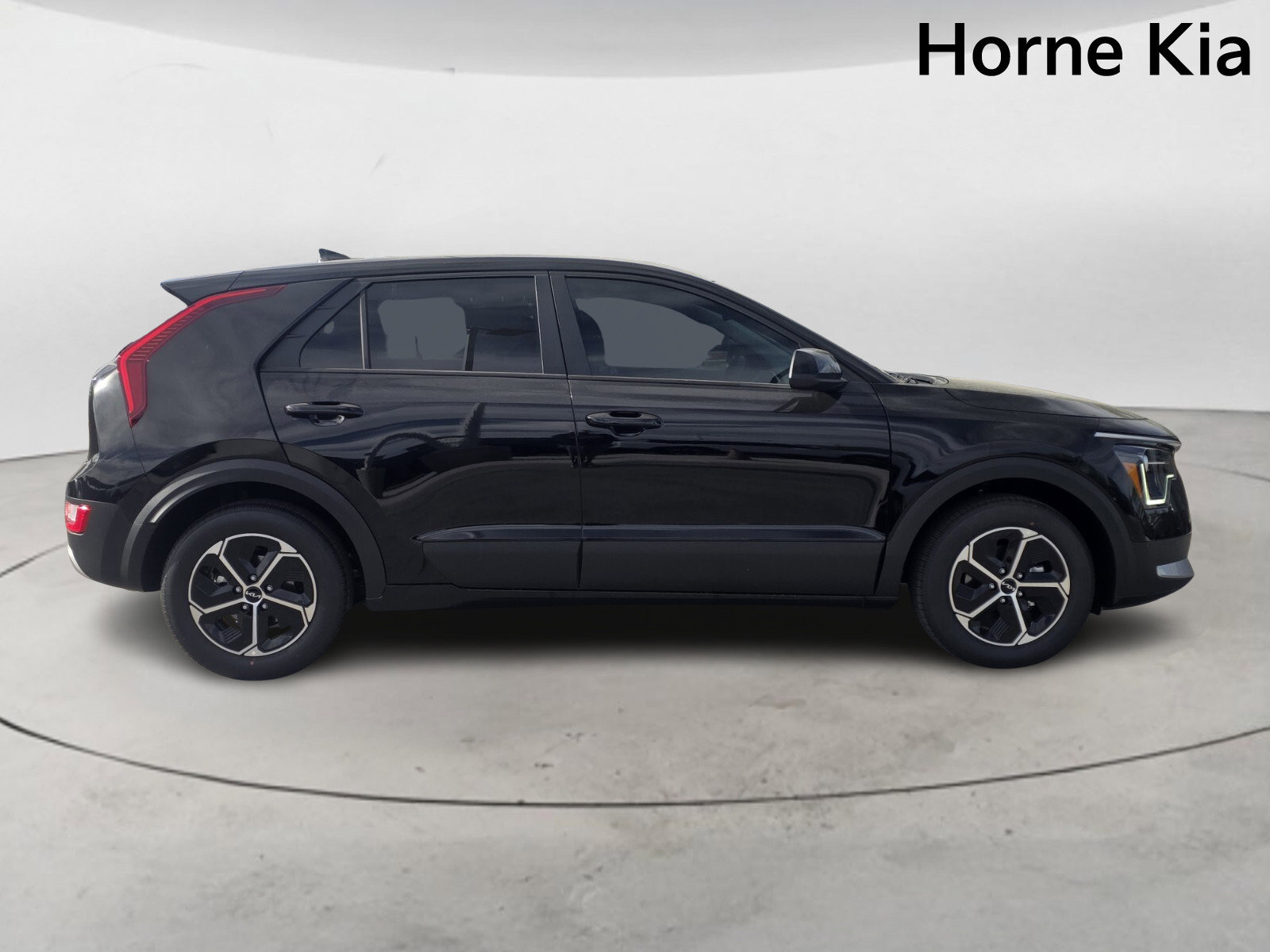 New 2026 Kia Niro LX image 3