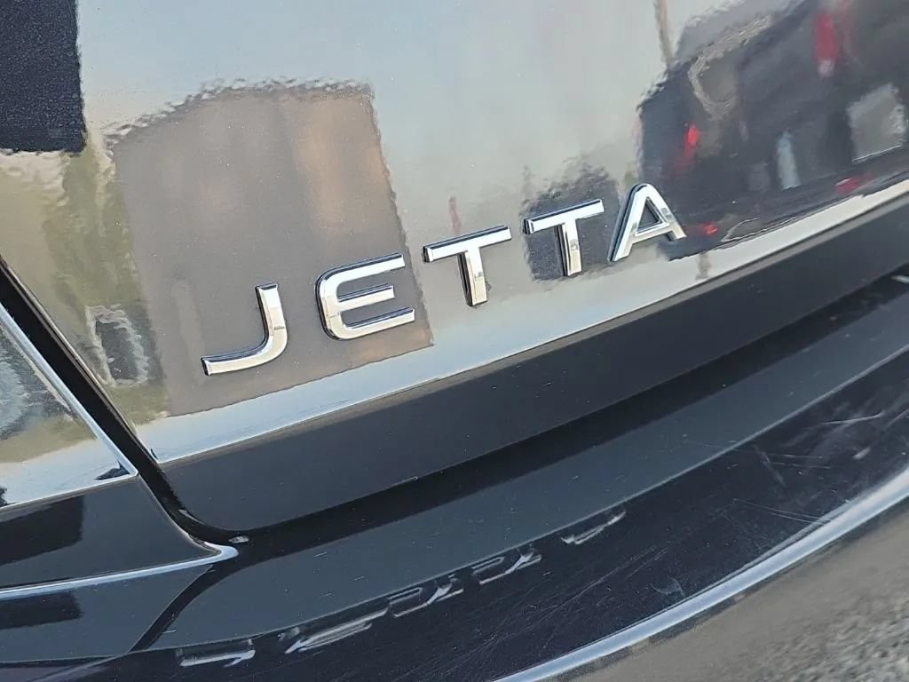 Used 2024 Volkswagen Jetta S FWD image 9