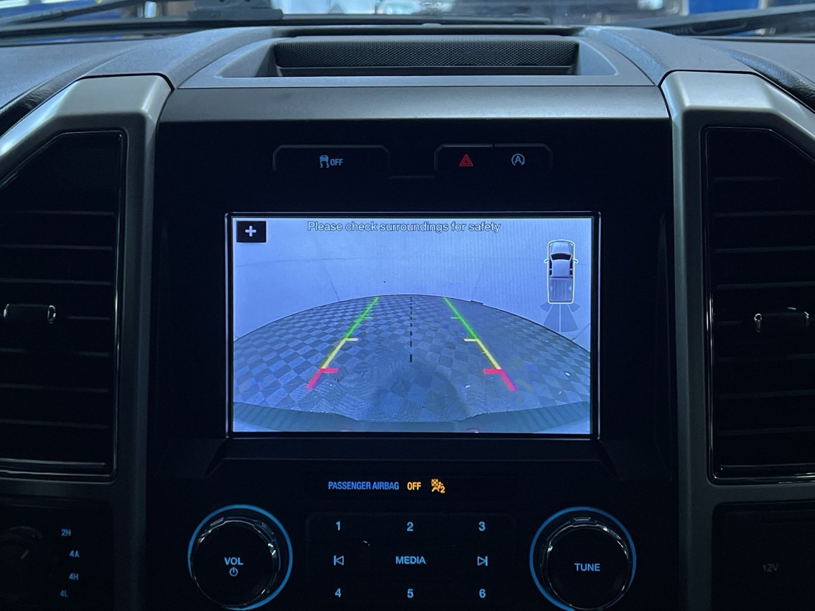 Certified 2019 Ford F150 Lariat w/ Trailer Tow Package AWD/4WD image 19