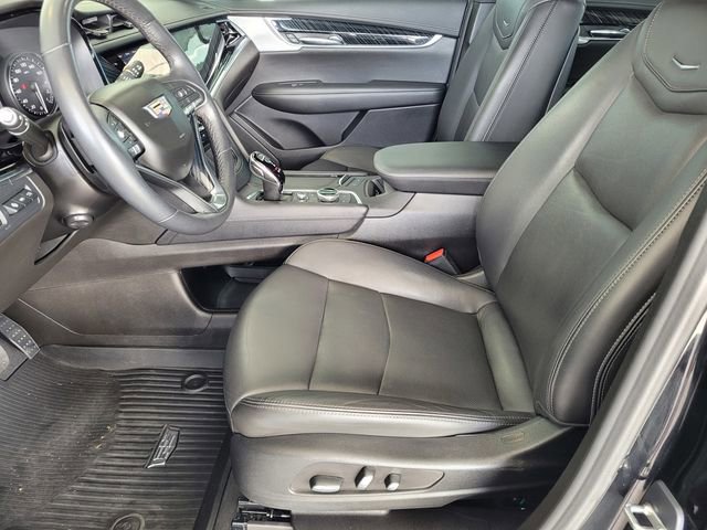 Certified 2024 Cadillac XT6 Premium Luxury w/ Technology Package AWD/4WD image 17