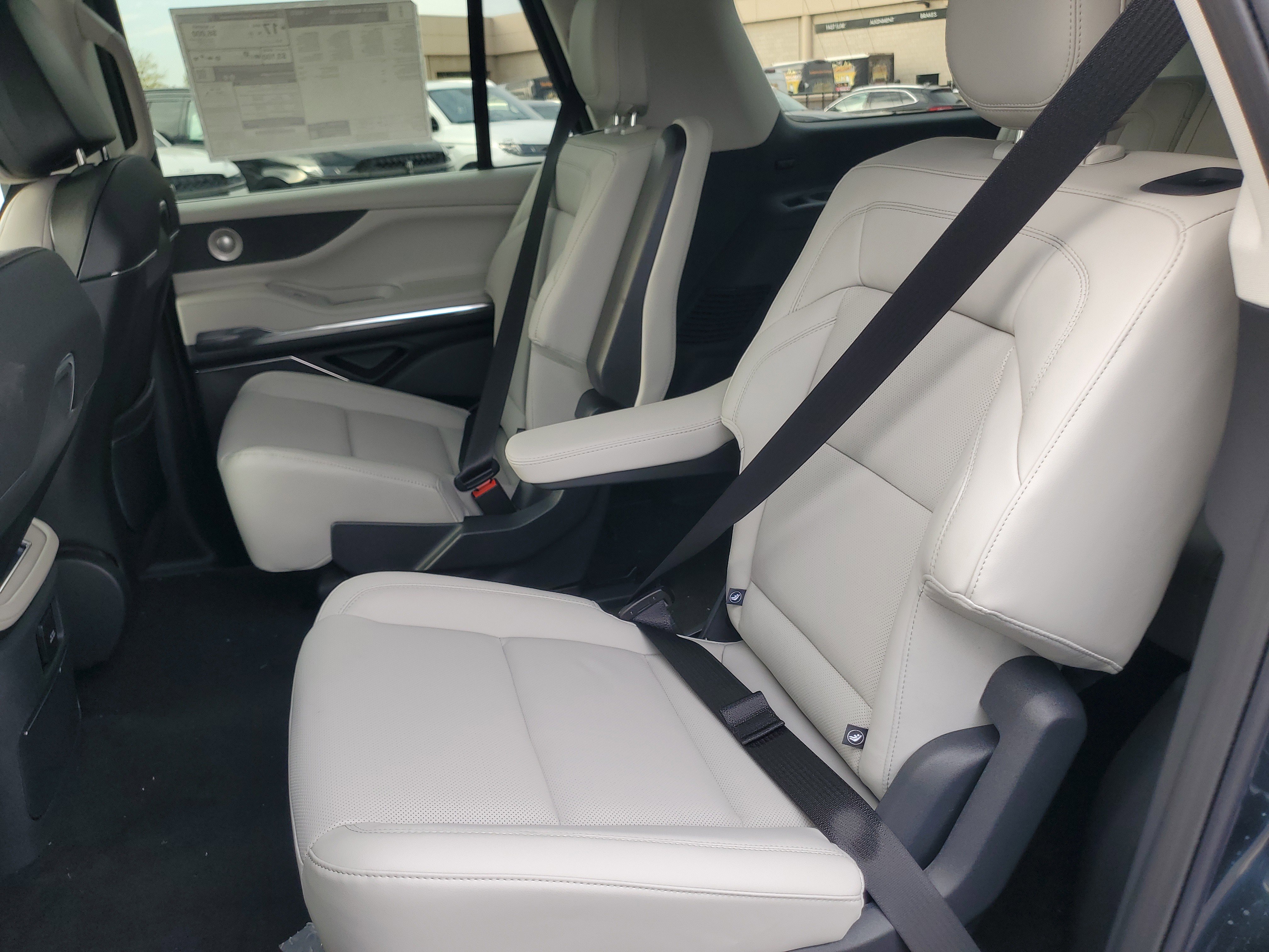 New 2025 Lincoln Navigator L Reserve image 30