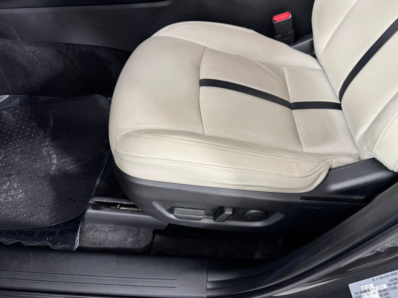 Used 2024 MAZDA CX-90 Plug-In Hybrid w/ Preferred image 10