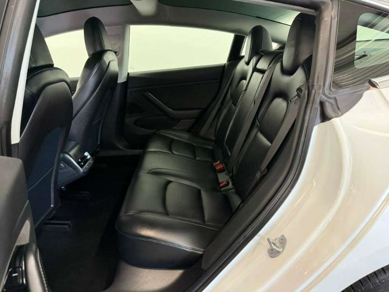 Used 2019 Tesla Model 3 Long Range image 19