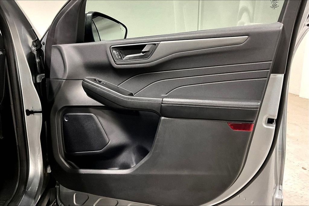 Used 2023 Ford Escape Active image 22