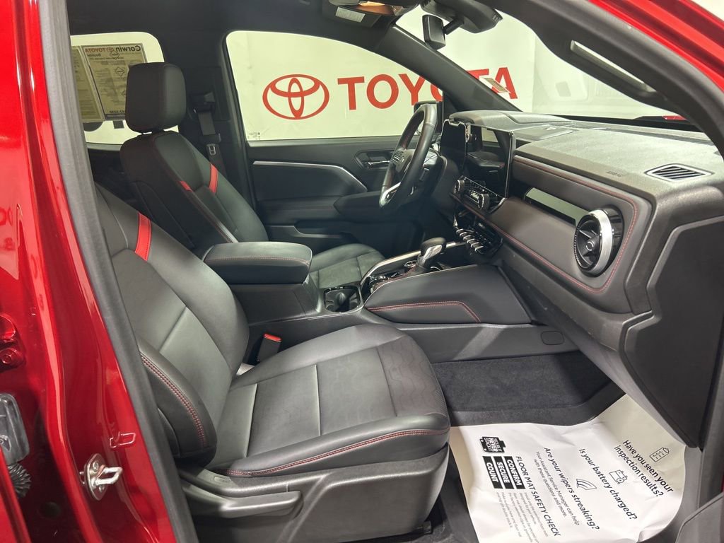 Used 2024 Chevrolet Colorado Z71 w/ Z71 Convenience Package 2 image 12