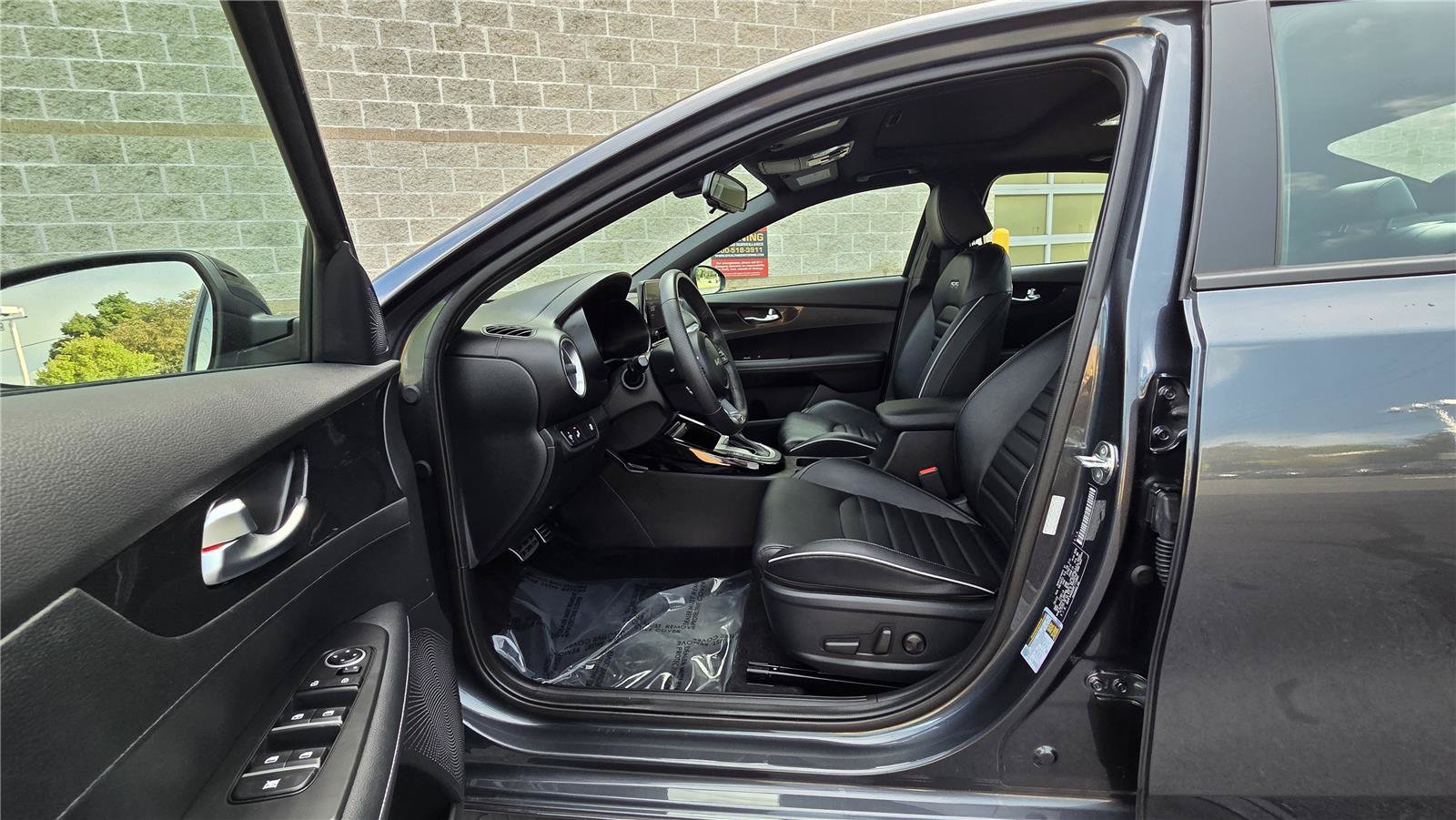 Certified 2024 Kia Forte GT-Line w/ GT-Line Premium Package FWD image 15
