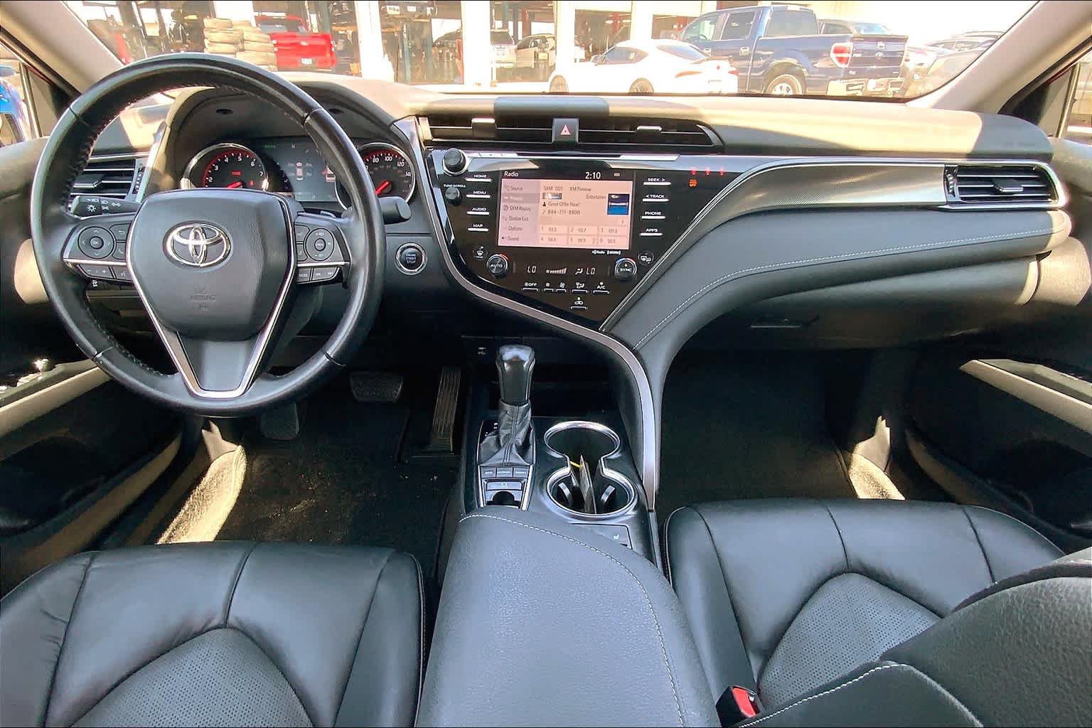 Used 2019 Toyota Camry XSE FWD image 16