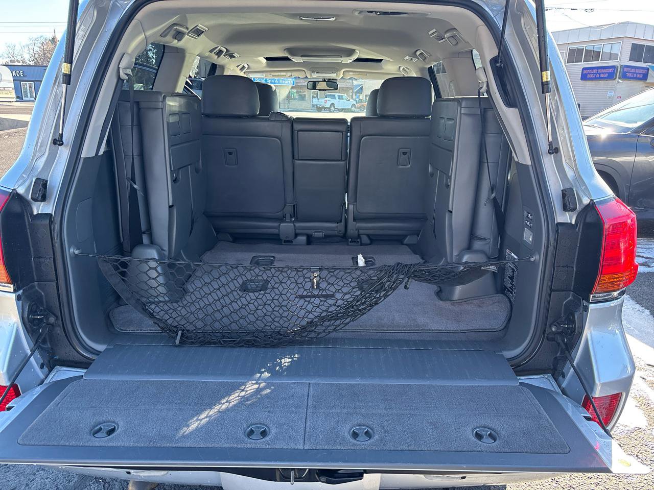 Used 2010 Lexus LX 570 4WD image 14