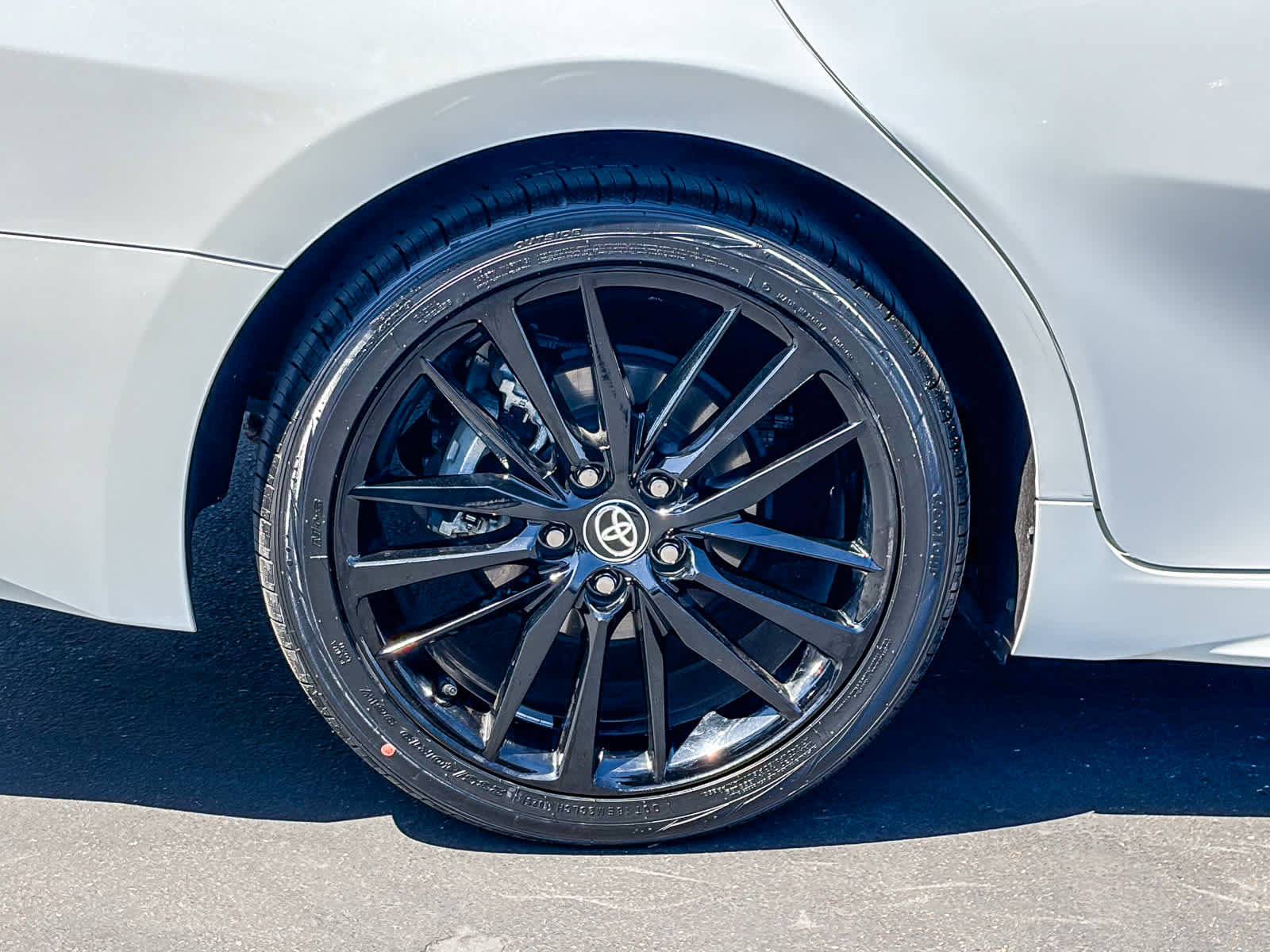 Used 2023 Toyota Camry XSE FWD image 10