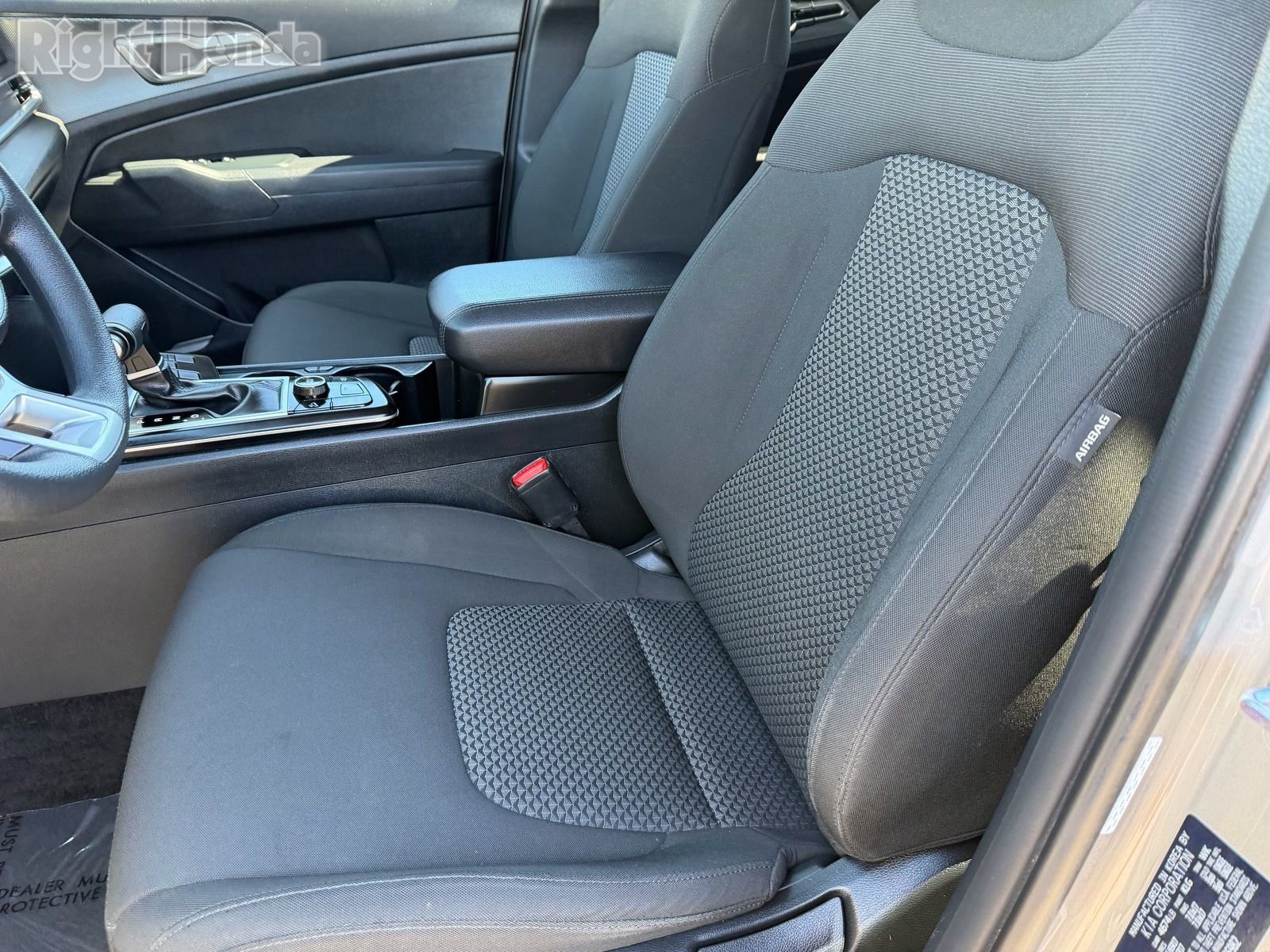 Used 2025 Kia Sportage LX image 22