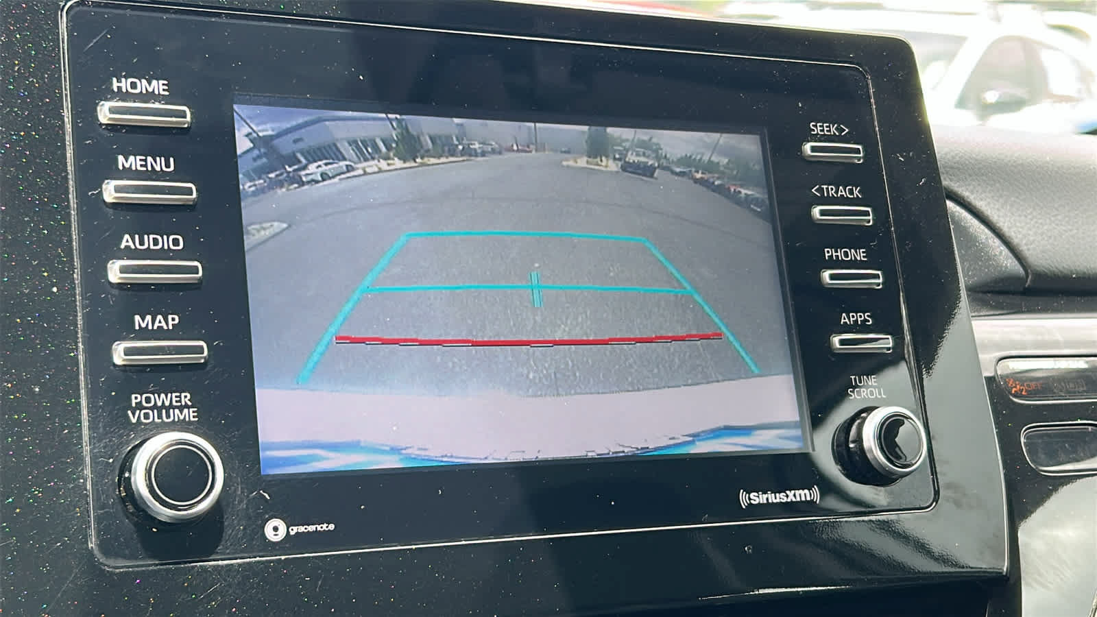 Used 2022 Toyota Camry SE FWD image 16