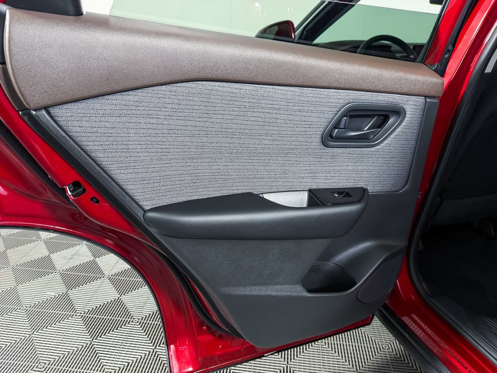 Certified 2023 Nissan Rogue S AWD/4WD image 35