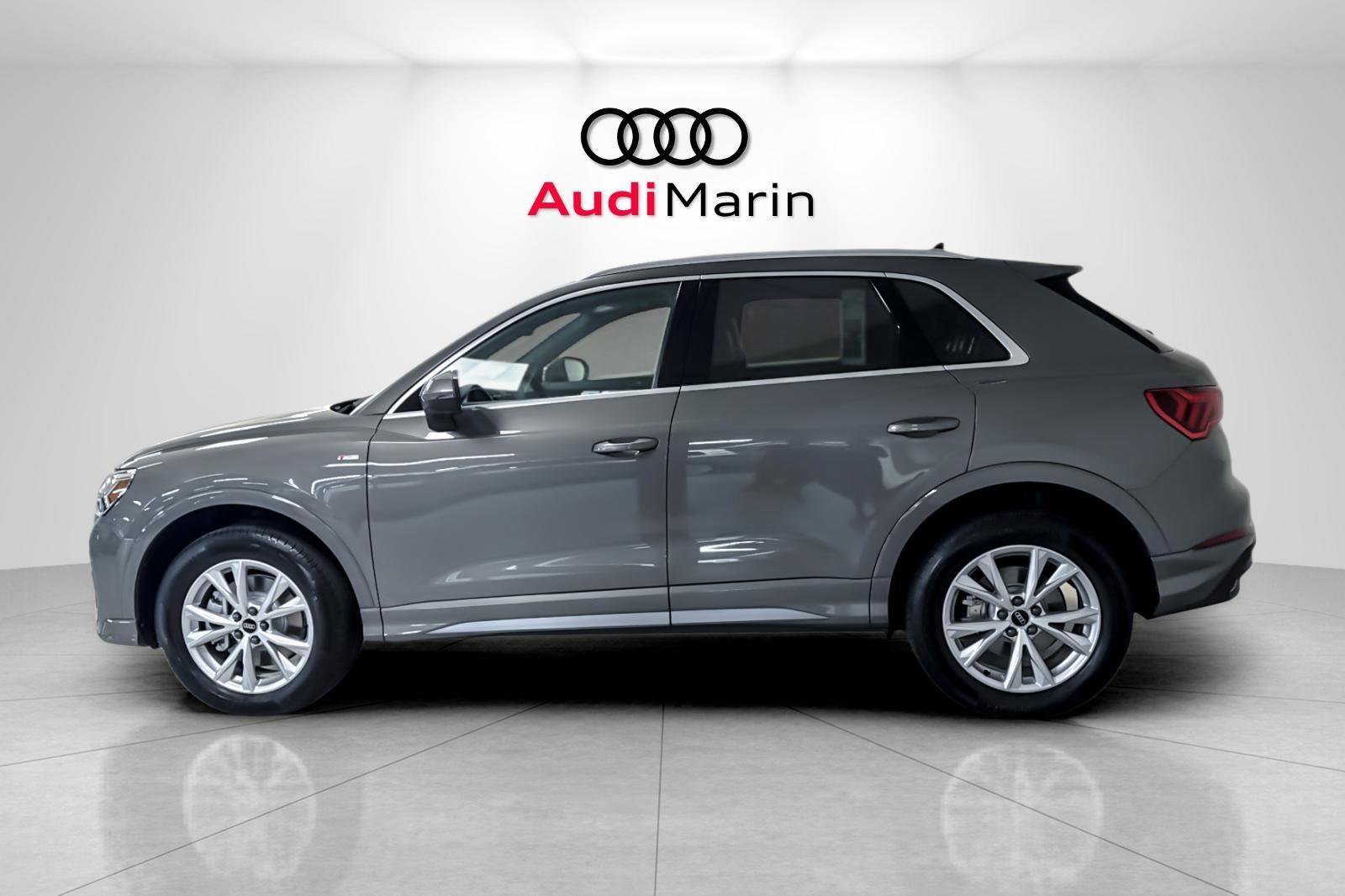 Used 2025 Audi Q3 2.0T Premium w/ Convenience Package image 2