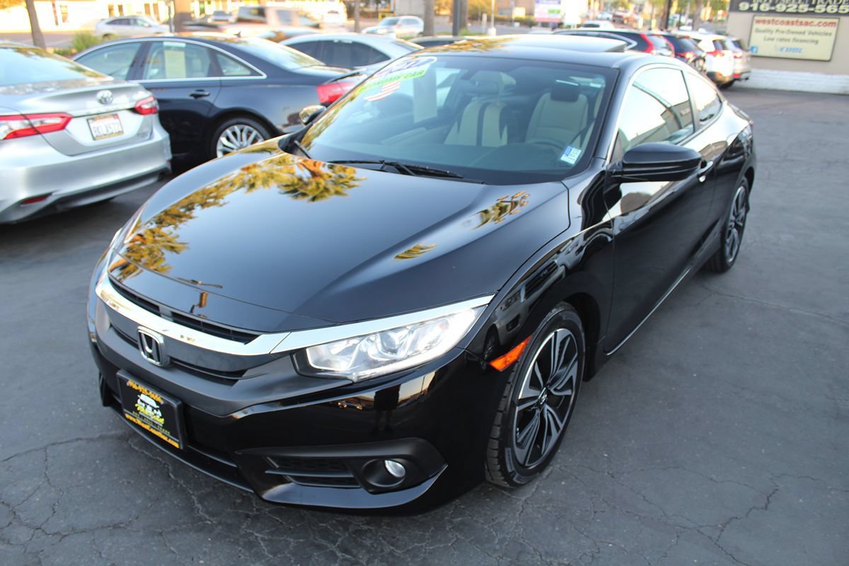 Used 2017 Honda Civic EX-T image 4