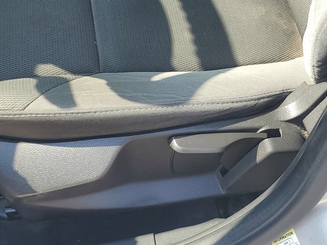 Used 2013 Ford Focus SE FWD image 22