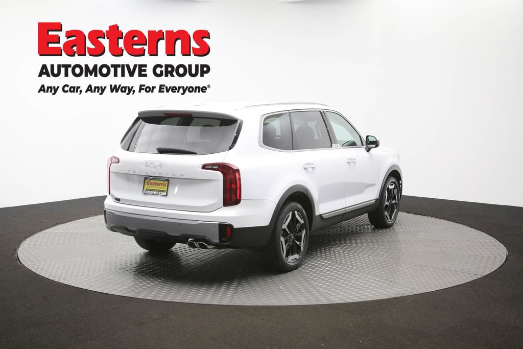 Used 2023 Kia Telluride S FWD image 42