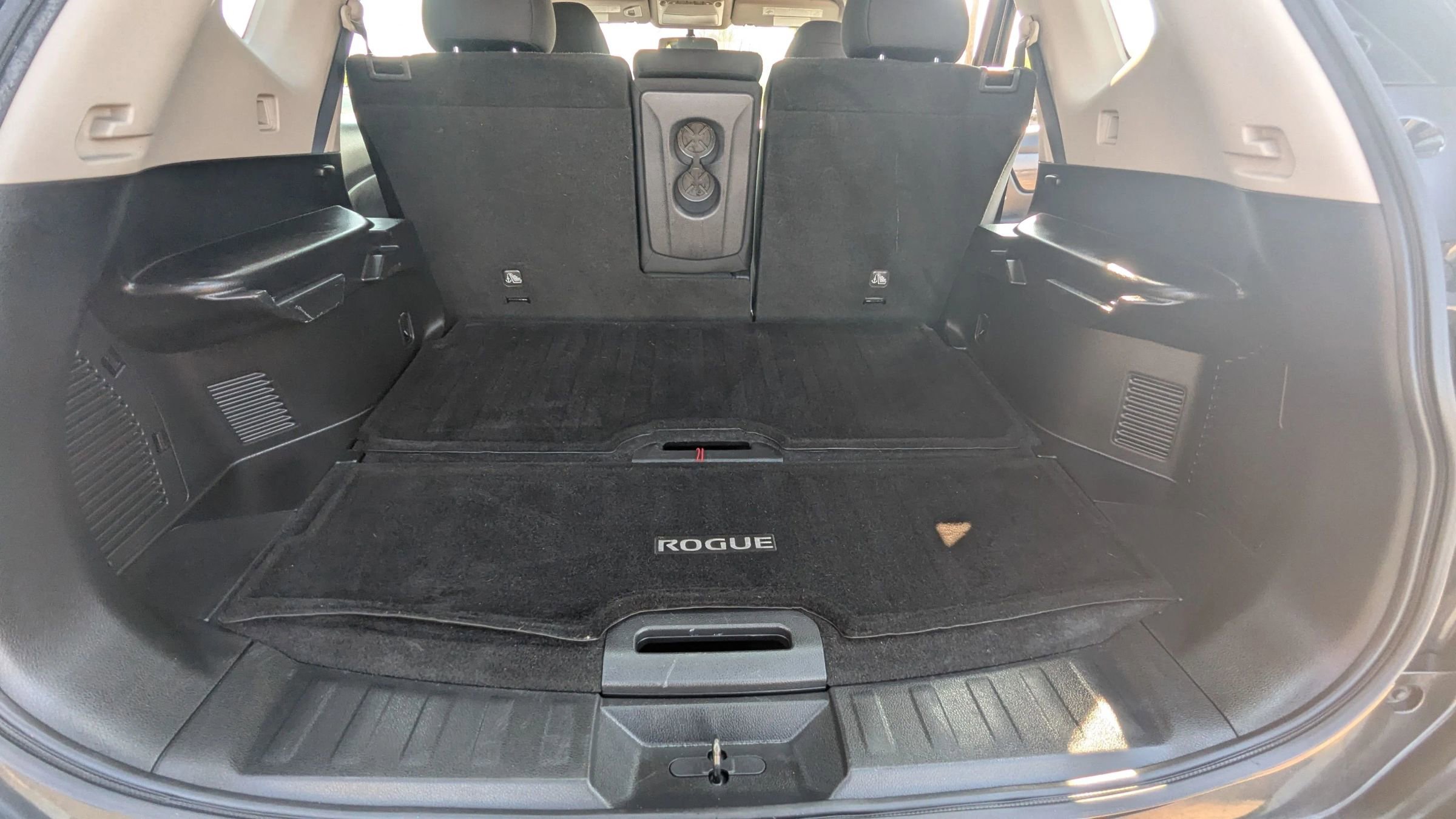 Used 2018 Nissan Rogue S FWD image 9
