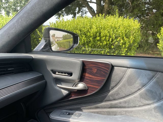 Used 2021 Lexus LS 500 w/ Interior Upgrade Package RWD image 27