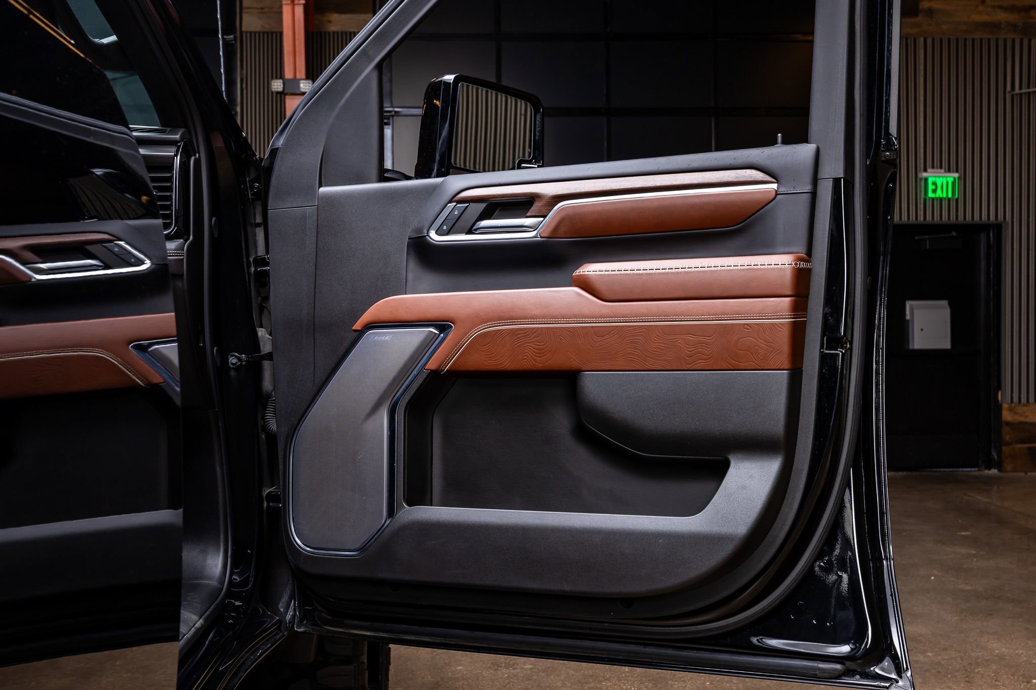 Used 2024 GMC Sierra 2500 Denali Ultimate image 35