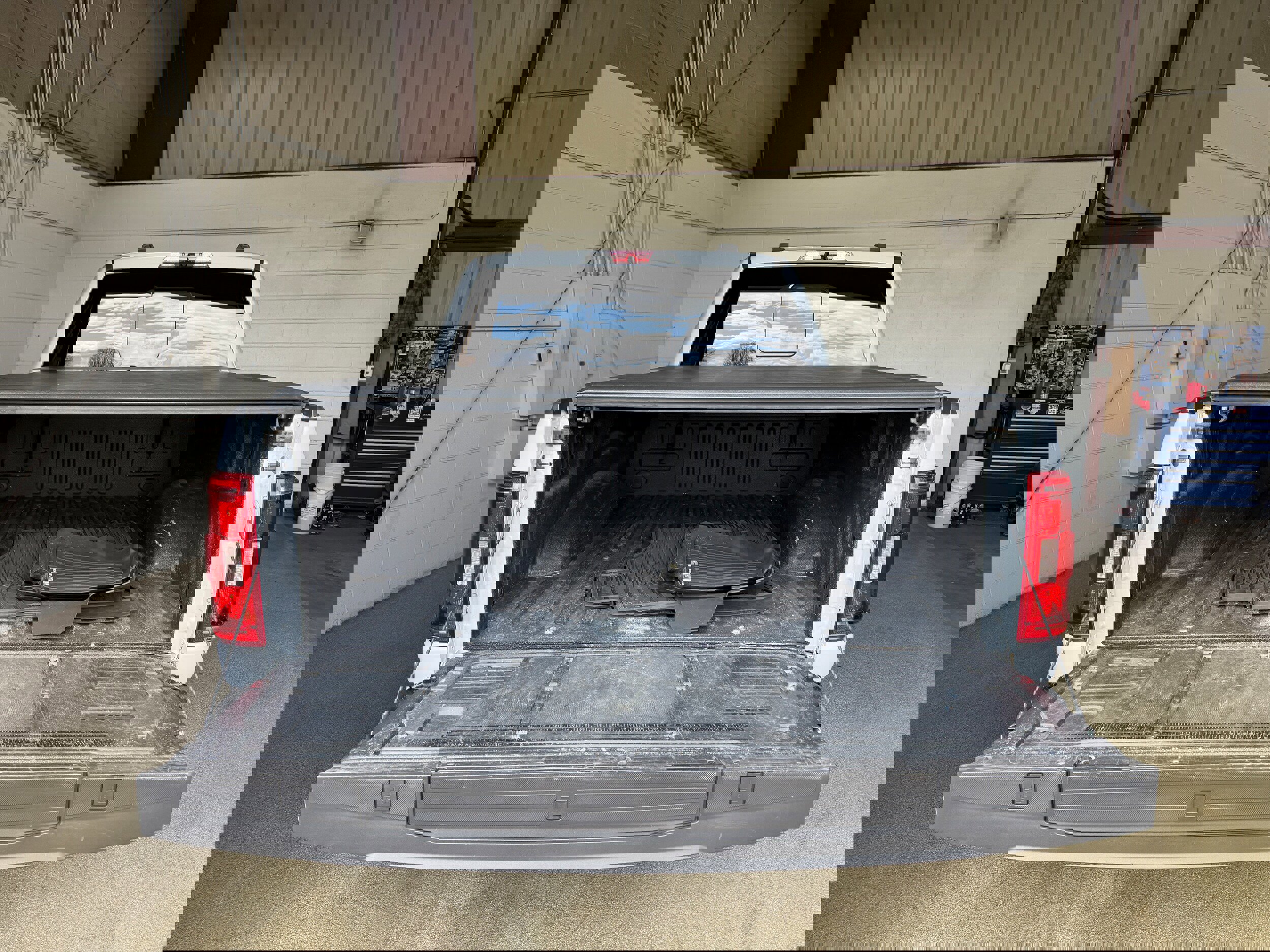 Certified 2022 Ford F150 XLT w/ Equipment Group 302A High image 31