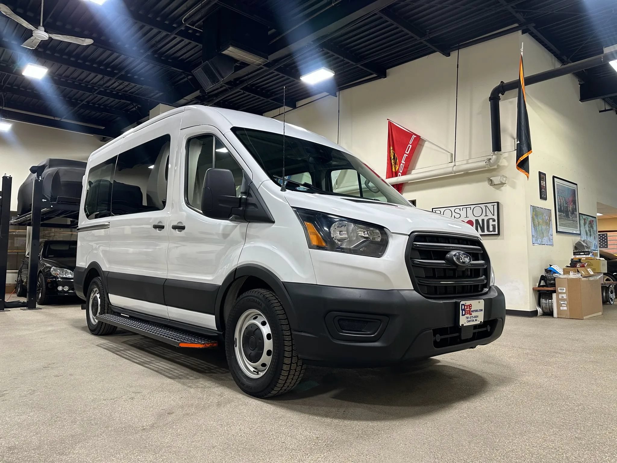 Used 2020 Ford Transit 150 Medium Roof RWD image 7