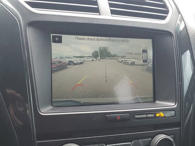 Used 2017 Ford Explorer XLT w/ Equipment Group 201A AWD/4WD image 28