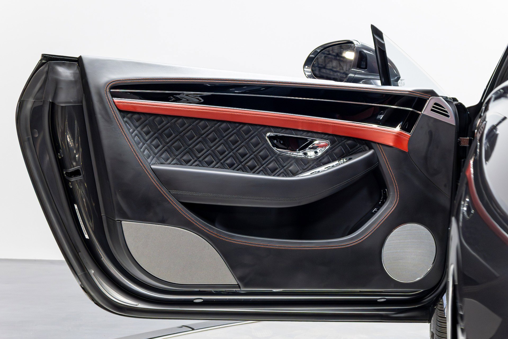 Used 2020 Bentley Continental GT image 57