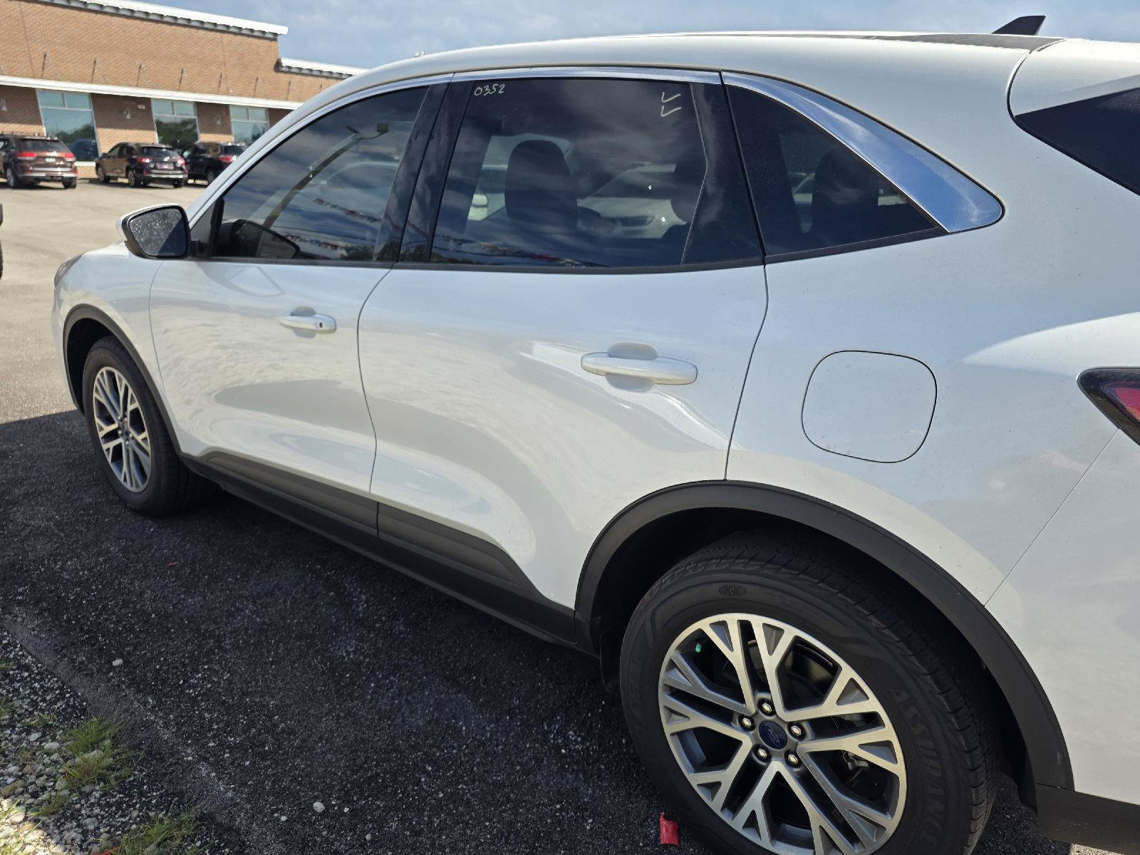 Used 2022 Ford Escape SEL AWD/4WD image 7