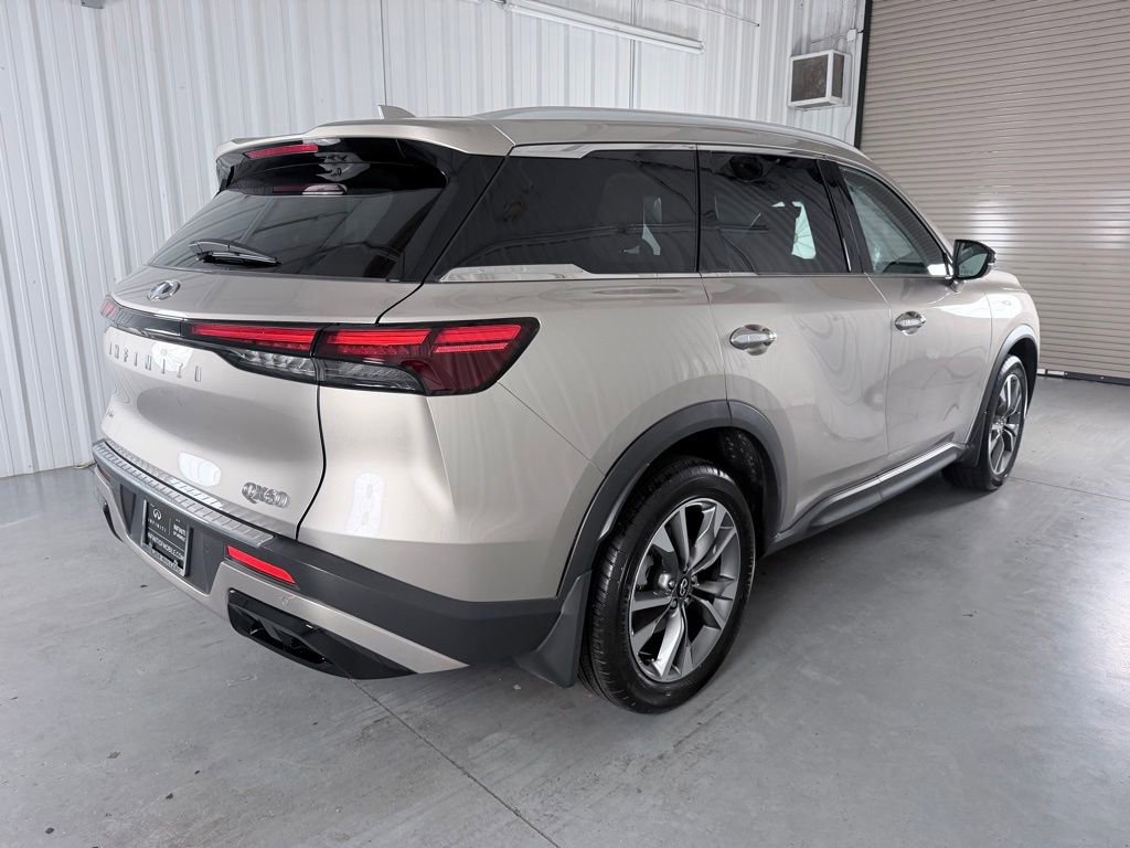 Certified 2023 INFINITI QX60 Luxe w/ Cargo Package FWD image 5