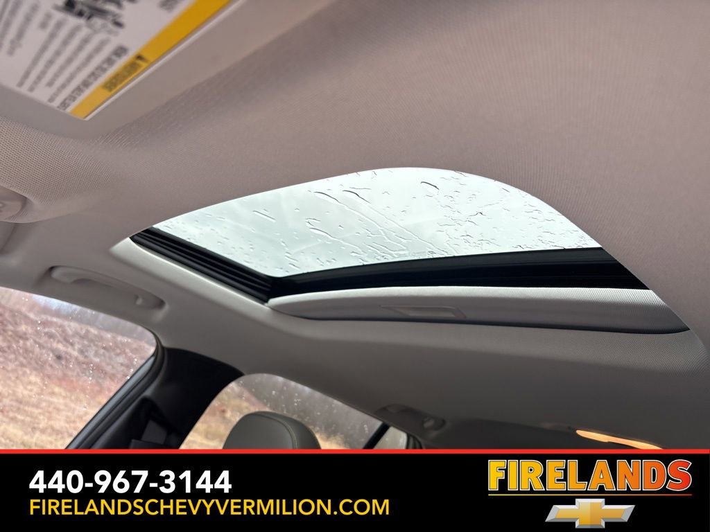 Certified 2025 Chevrolet Trax ACTIV w/ Sunroof Package image 4