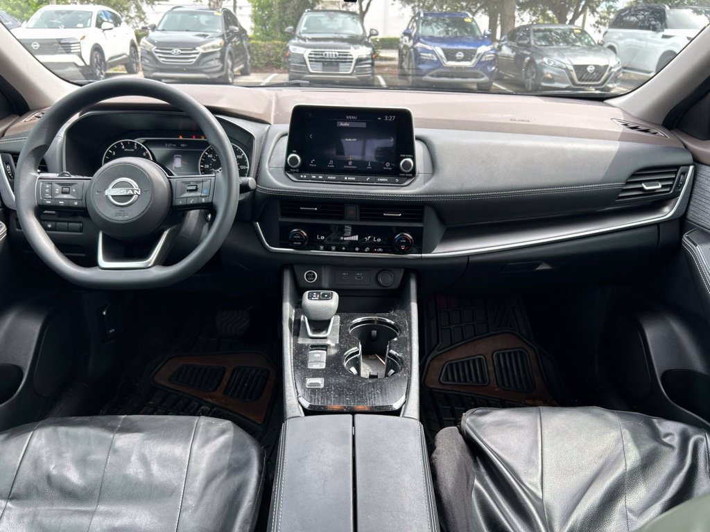 Certified 2023 Nissan Rogue SV FWD image 12