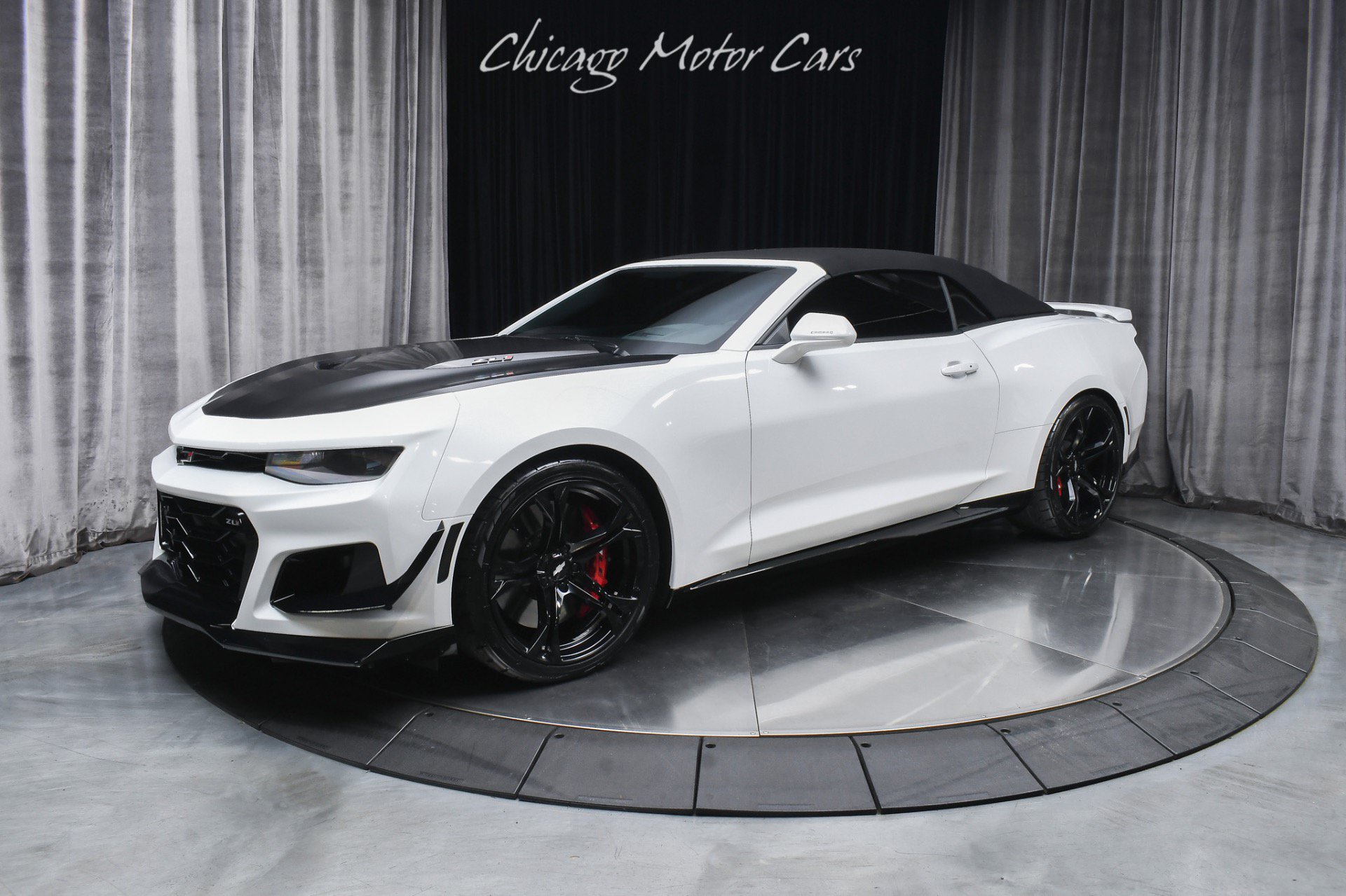 Used 2017 Chevrolet Camaro ZL1 RWD image 23