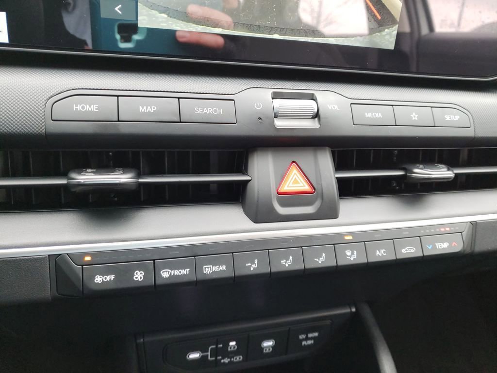 New 2025 Kia K4 LXS image 20