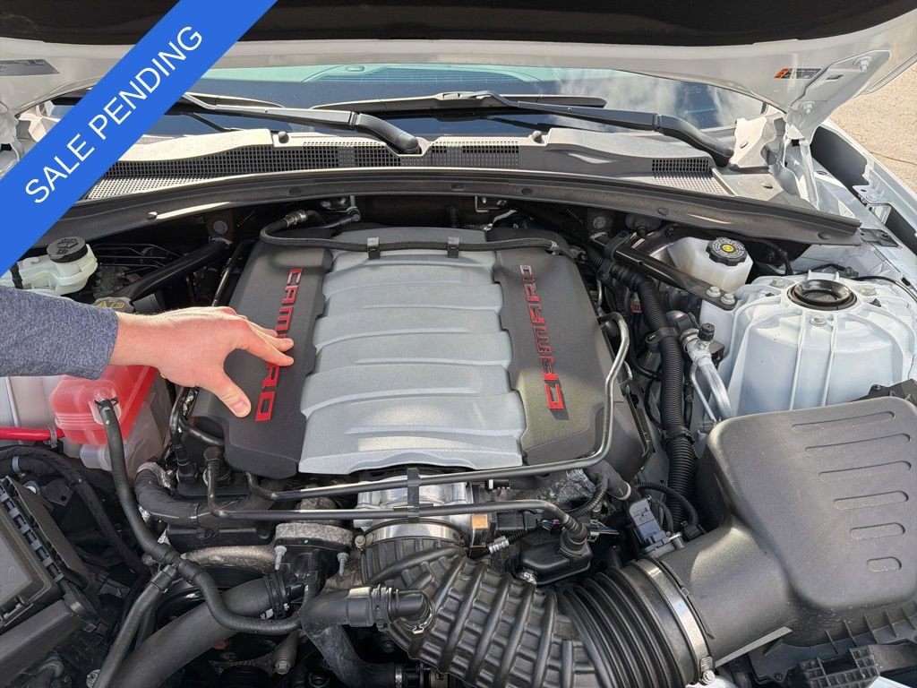 Used 2022 Chevrolet Camaro SS RWD image 13