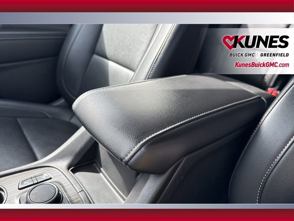 Used 2023 GMC Acadia SLT image 26