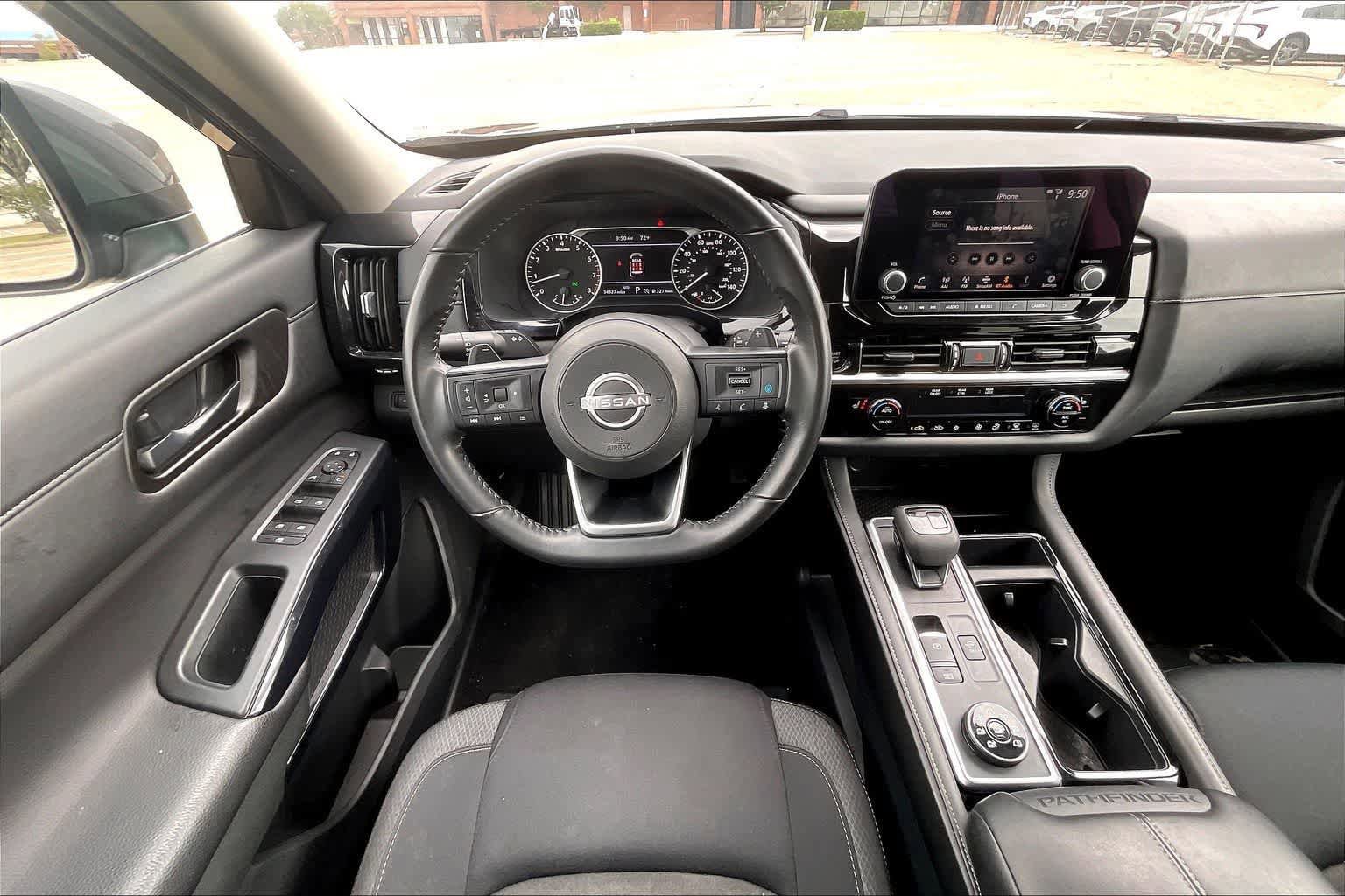 Used 2025 Nissan Pathfinder SV AWD/4WD image 13